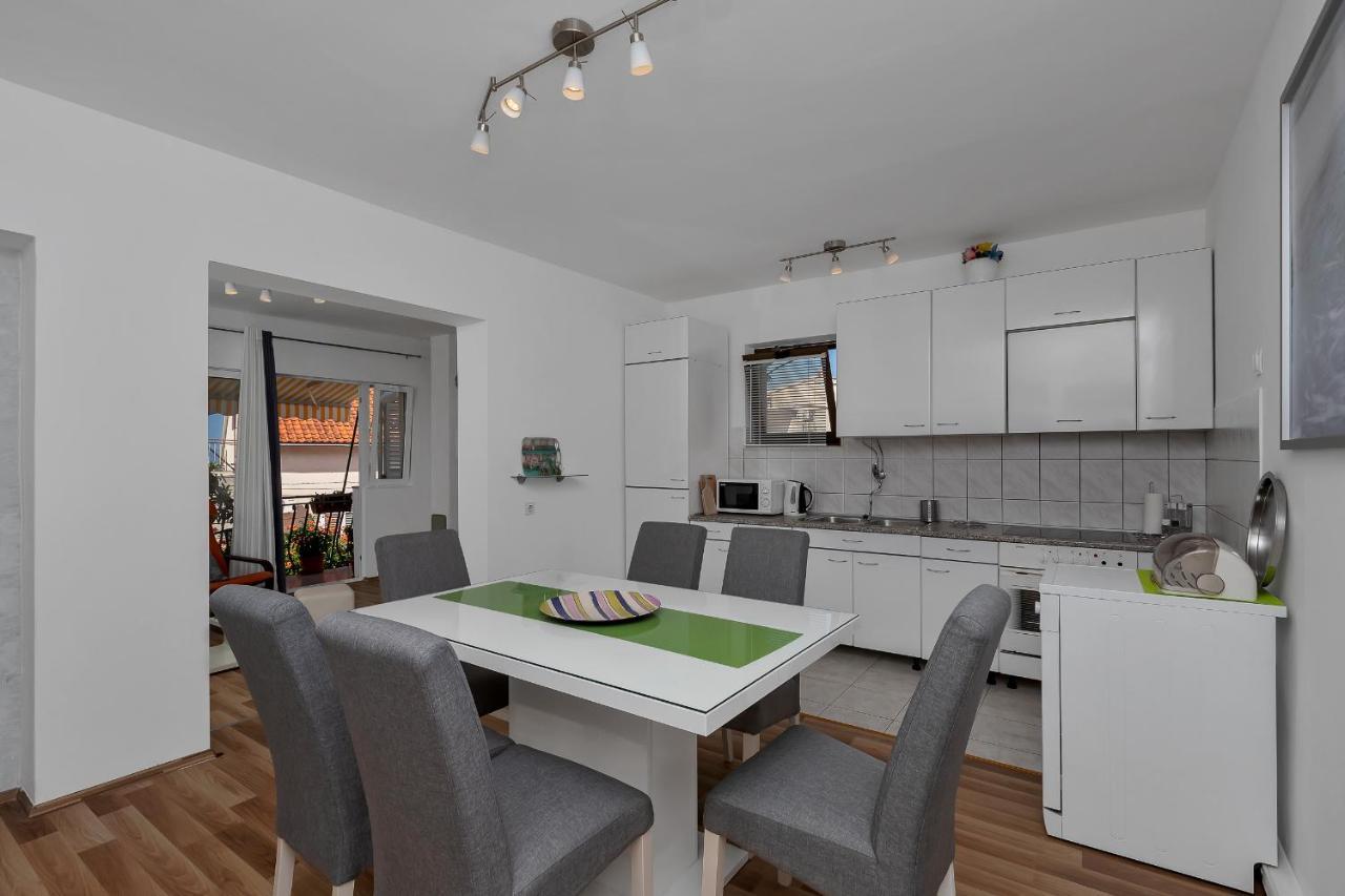 Apartment Sabina Makarska Buitenkant foto