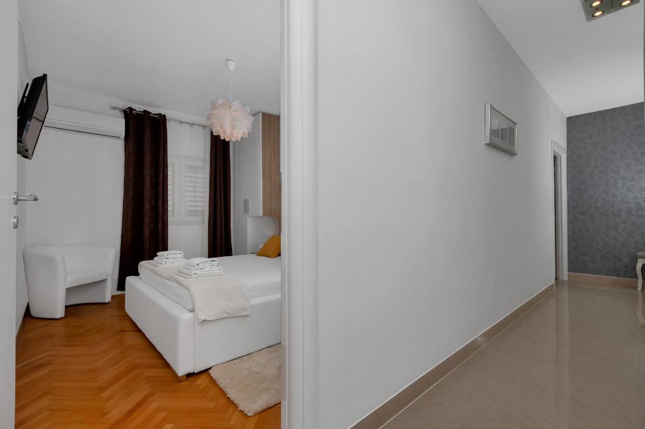 Apartment Sabina Makarska Buitenkant foto