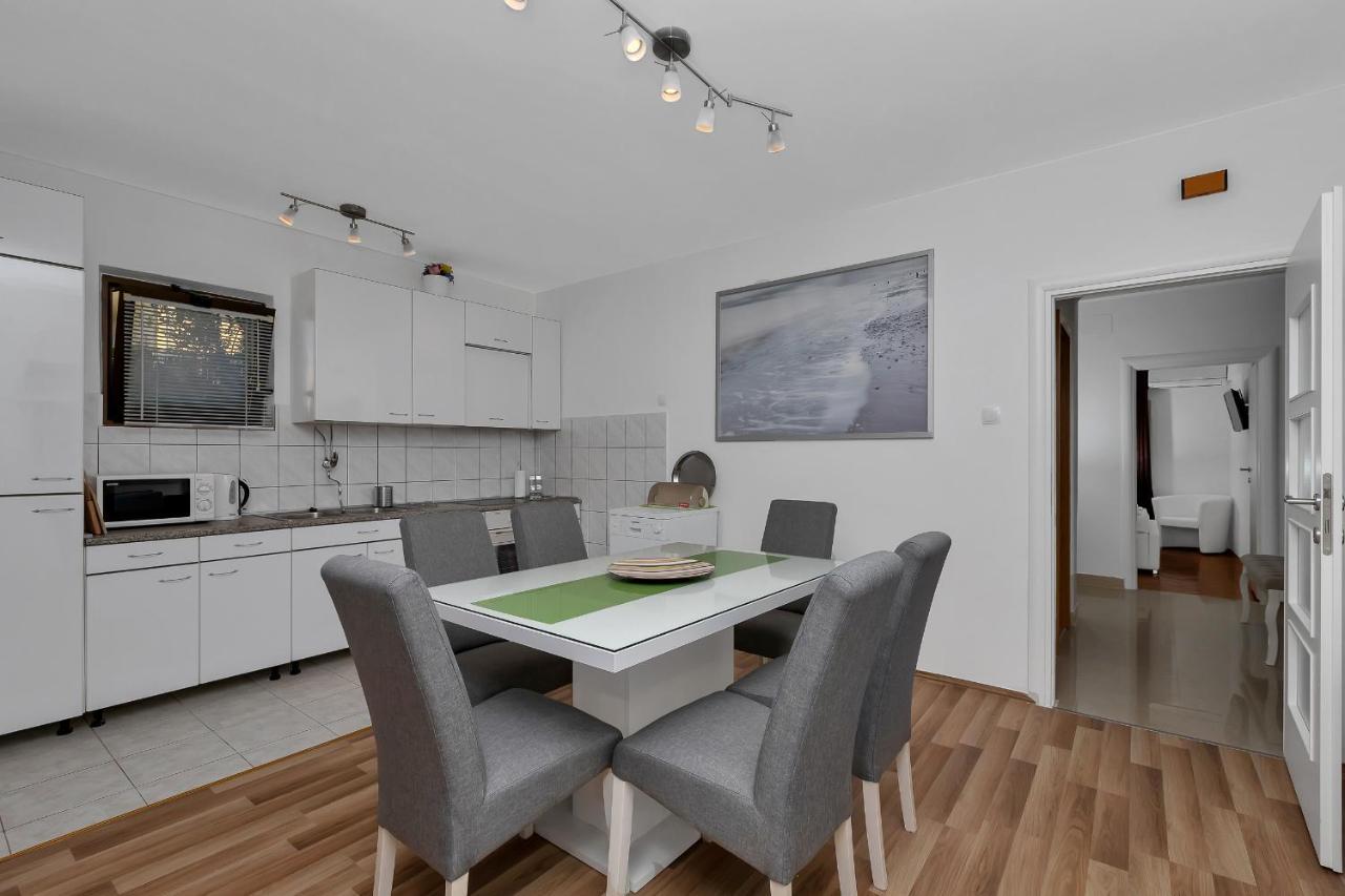 Apartment Sabina Makarska Buitenkant foto