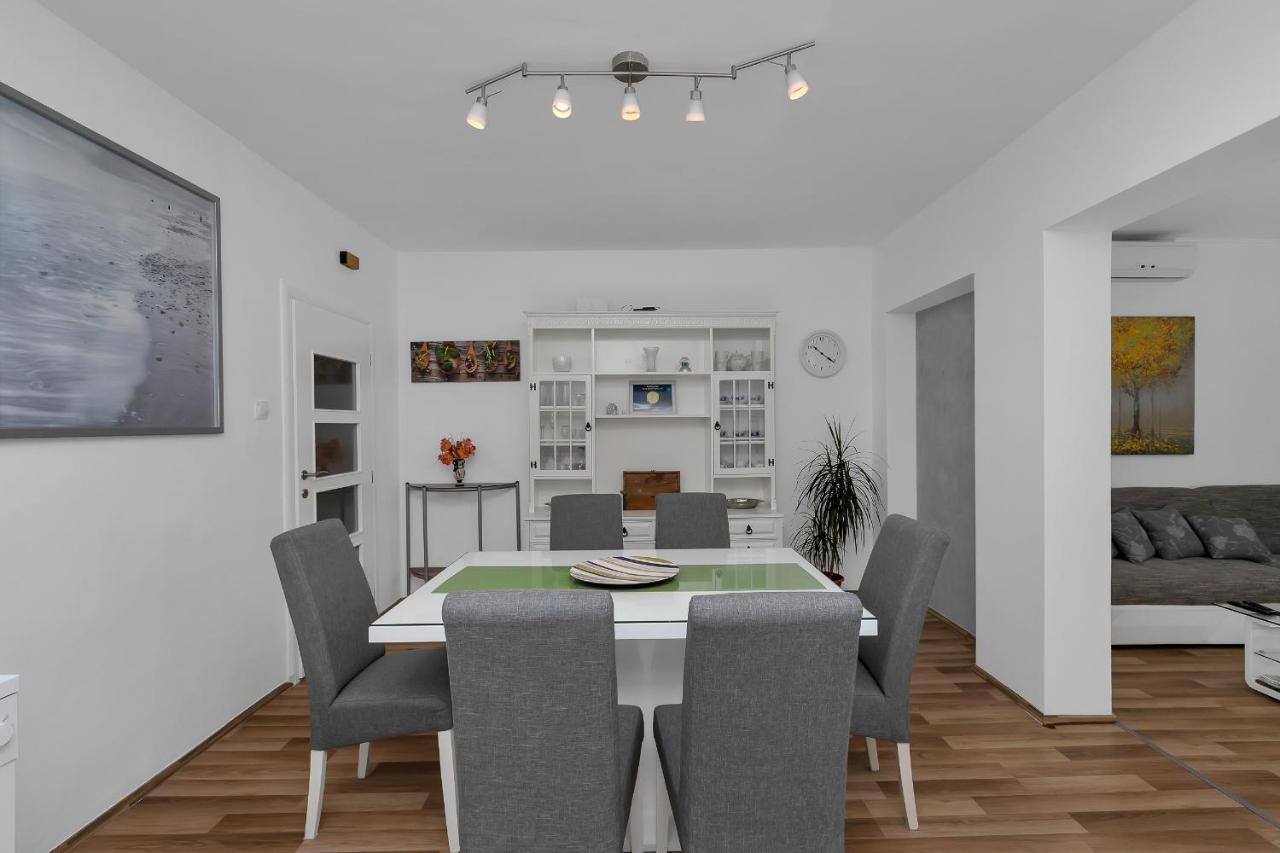 Apartment Sabina Makarska Buitenkant foto
